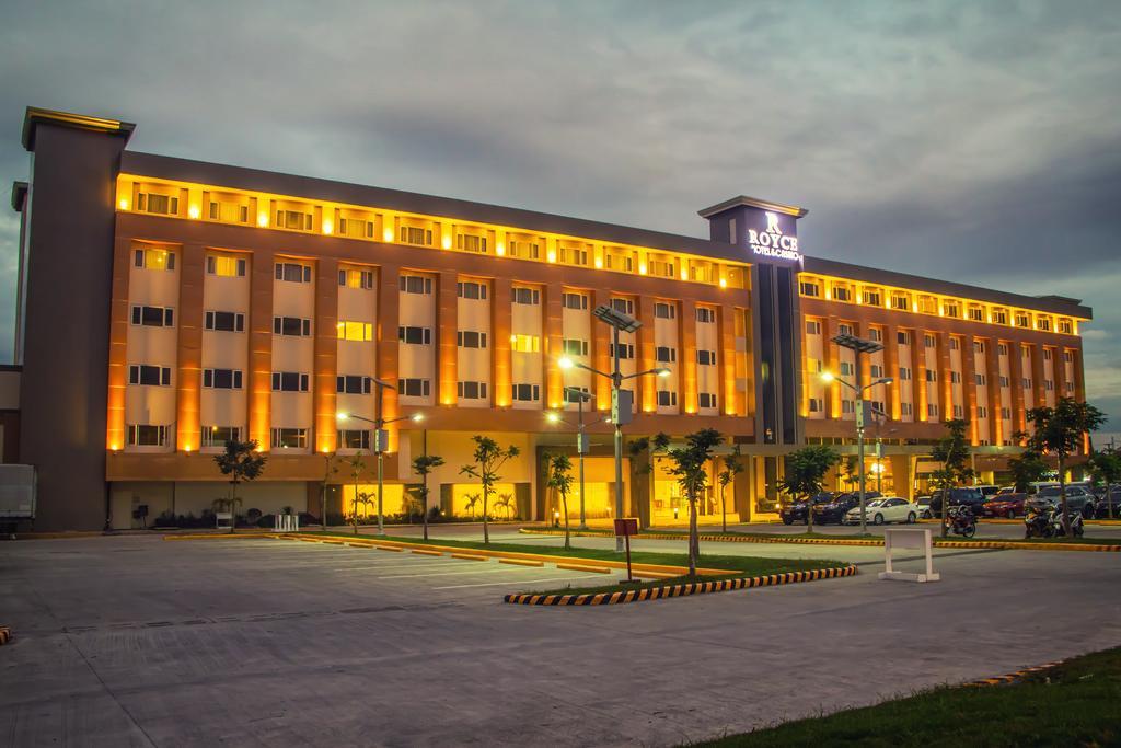 فندق وكازينو رويس Clark Field المظهر الخارجي الصورة